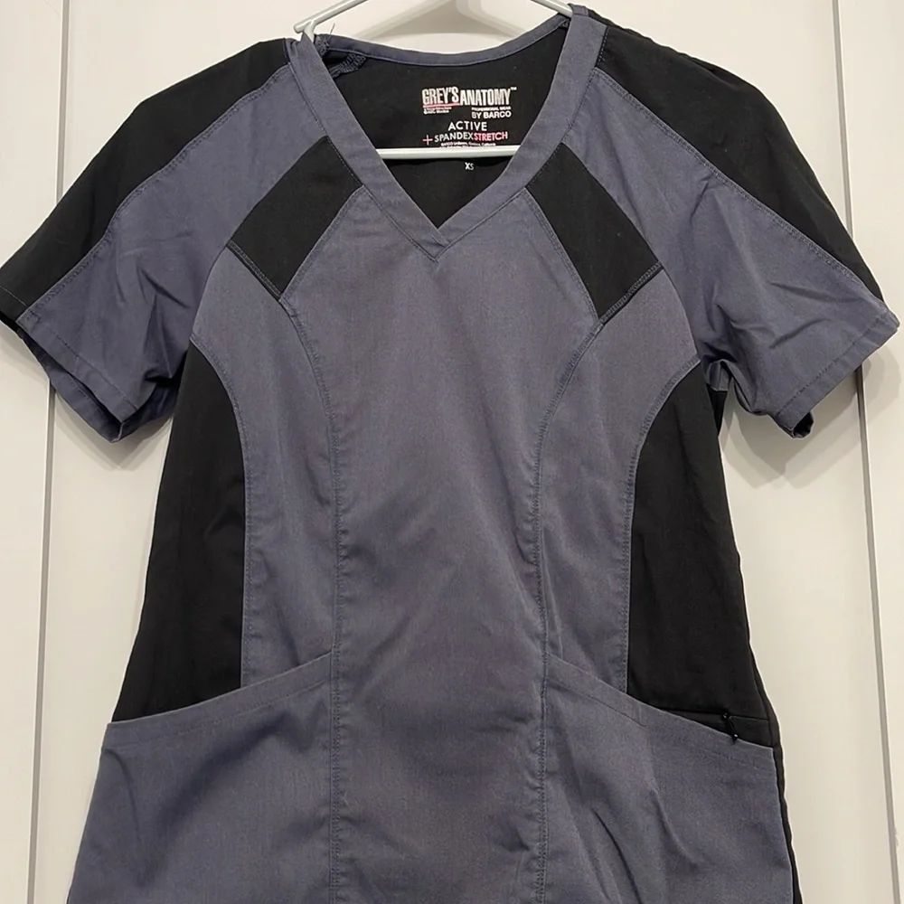 Grey’s Anatomy By Barco Scrub Top Lot XS - Picture 3 of 16